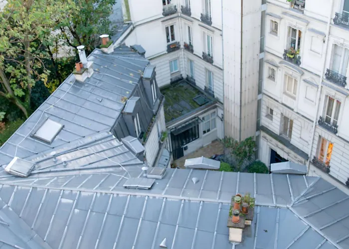 Eiffel 2br Avenue Daire Paris